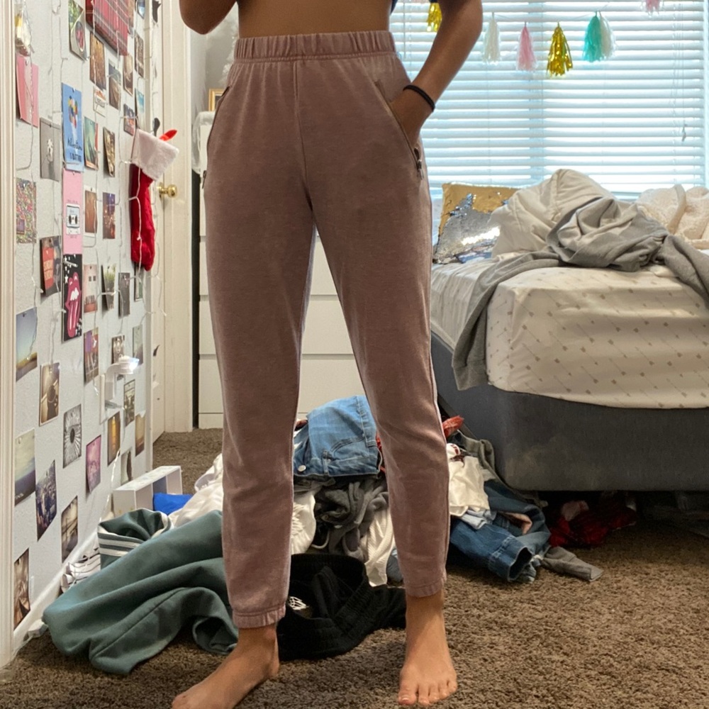 Pink sweats with zipper